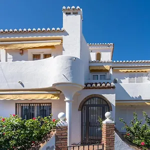 https://2-beautiful-beach-front-villa-in-la-cala.es-andalucia.com